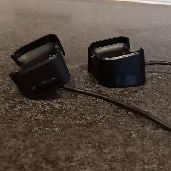 Pack of 2 Fitbit Versa 2 Chargers - Picture 3 of 3